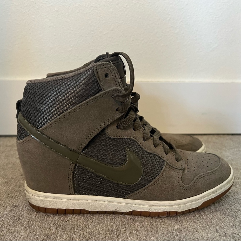 Nike Sky High Dunk wedge sneaker 8.5